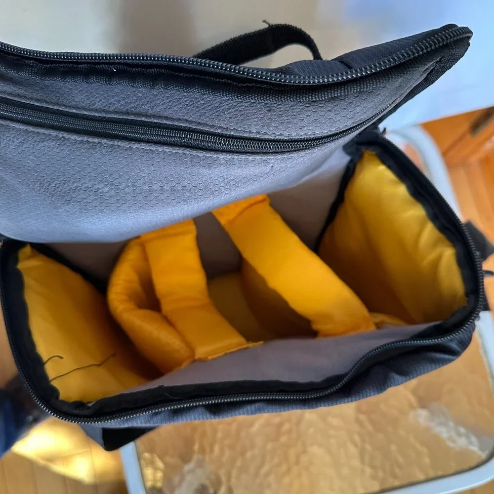 Case Logic - Camera Shoulder Bag